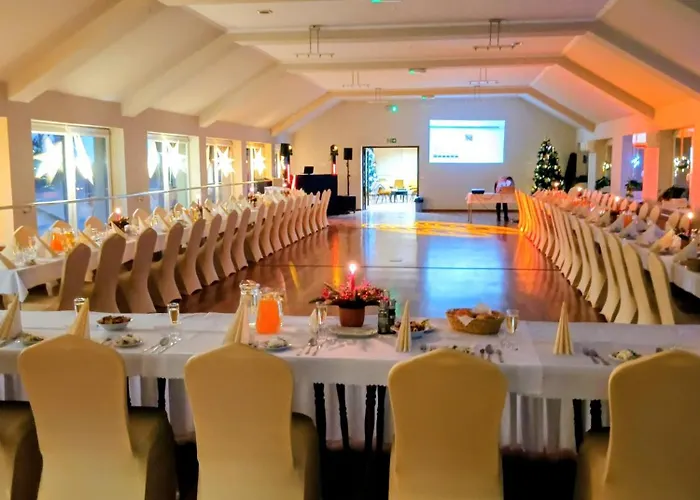 Globus אוסטראון